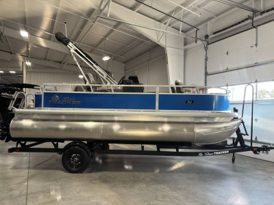 2027 Sun Tracker Bass Buggy® 18 DLX