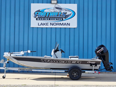 2027 Tracker Bass Tracker® Classic CC