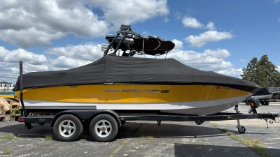 2011 Nautique 226