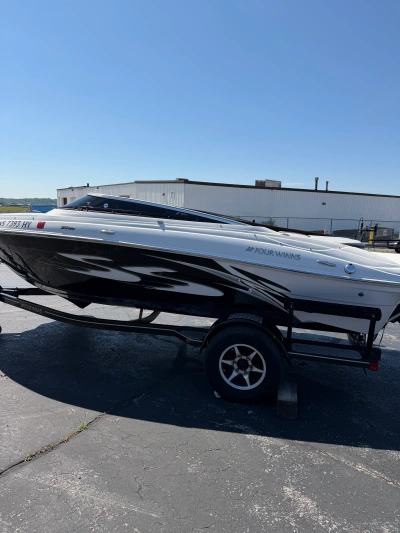 2013 Four Winns 190 SS