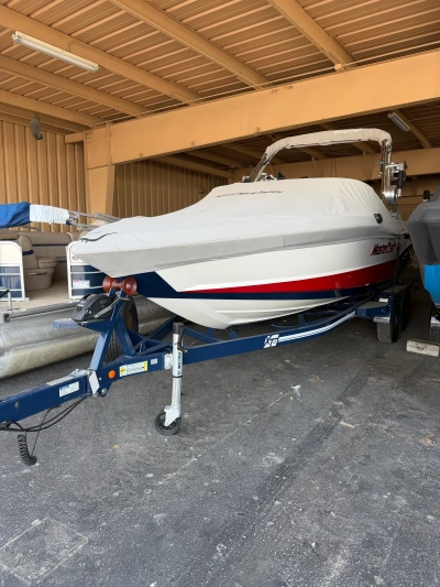 2018 Mastercraft XT 23