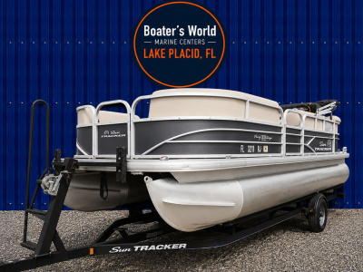 2017 Sun Tracker PARTY BARGE® 20 DLX