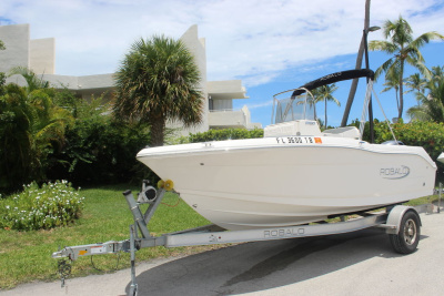 2021 Robalo R180 Center Console