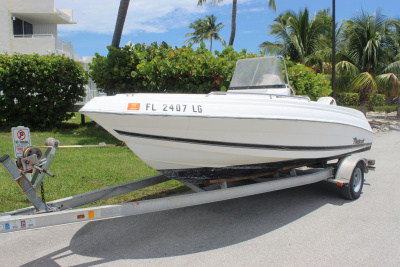 2000 Wellcraft FISHERMAN 180
