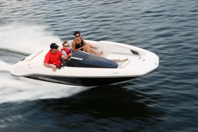 2017 Scarab 165