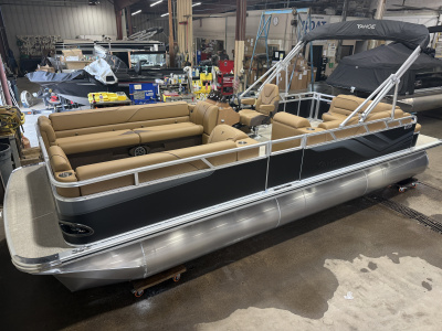 2027 Tahoe Sport 2380 Cruise Rear Bench & Honda 4-Stroke EFI