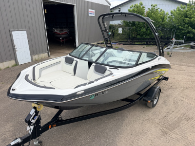 2016 Yamaha AR192 Jet Boat 210HP Supercharged 1.8L & Single Axle Trailer