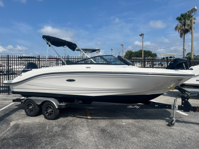 2023 Sea Ray SPX 210