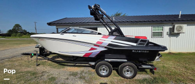 2014 Glastron GT225