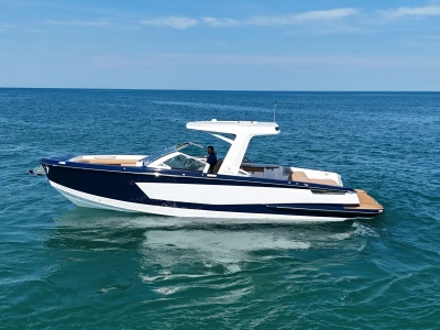 2024 Aviara AV32