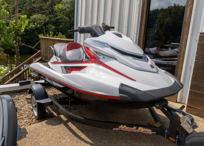 2016 Yamaha VXR - White/Red