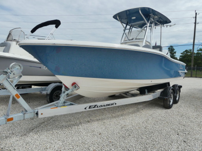 2027 Pioneer 220 Bay Sport