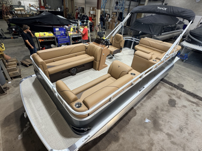 2027 Tahoe Sport 2180 Cruise & Honda 4-Stroke EFI