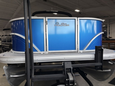 2027 Sun Tracker Party Barge® 16 DLX