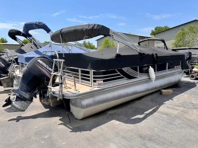 2015 South Bay 522 CR