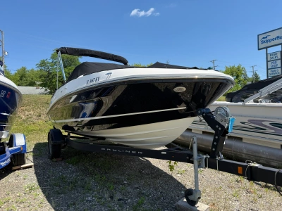 2019 Bayliner VR5