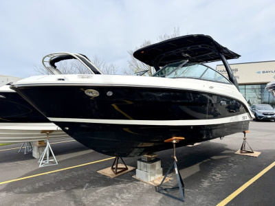 2026 Sea Ray SLX