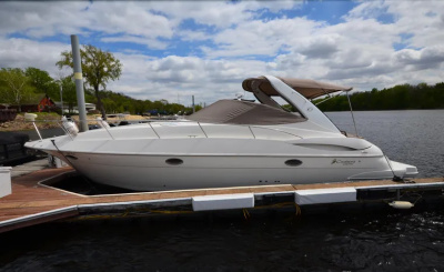 2004 Cruisers 340 Express