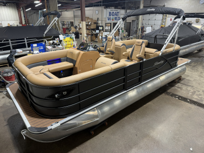 2027 Bentley Legacy 220 Navigator Quad Lounge & Honda 4-Stroke EFI