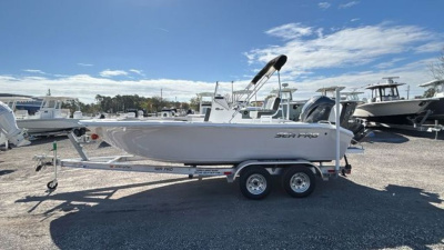 2026 Sea Pro Center Console