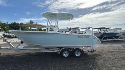 2025 Sea Pro Center Console