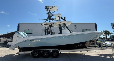 2024 Everglades Center Console