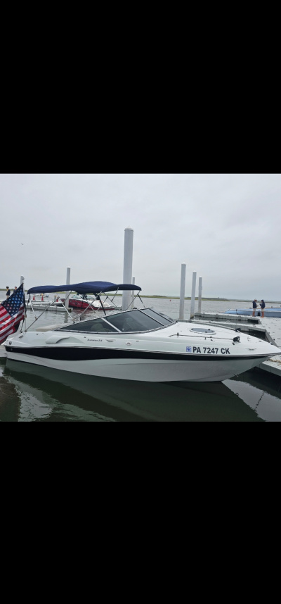 2001 Four Winns Sundowner 215