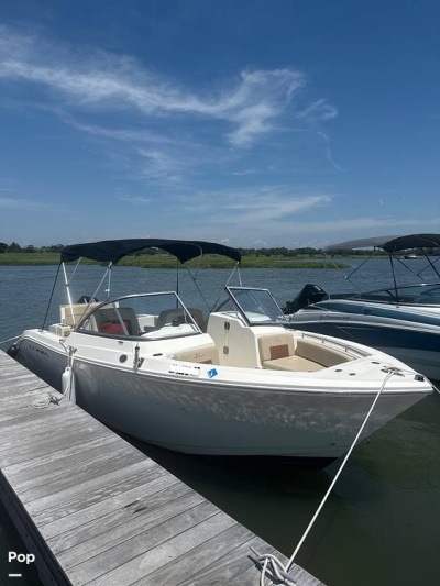 2024 Cobia 220 DC