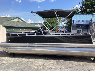 2027 Avalon 23' VENTURE 85 VERSATILE REAR BENCH