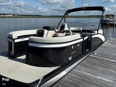 2024 Harris Breeze 230