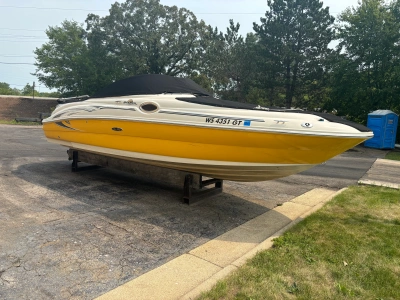 2005 Sea Ray 240 SUNDECK