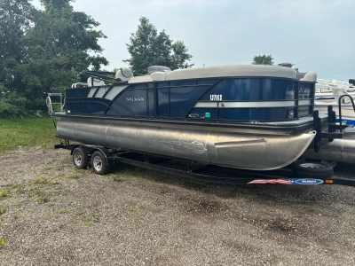 2021 Sylvan L3PF TRITOON