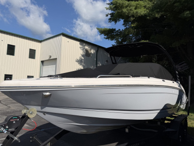 2025 Chaparral 23 SURF