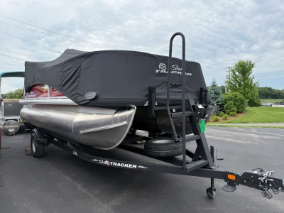 2024 Tracker BB18