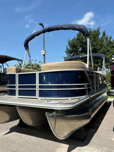 2024 Sylvan 822 LZ