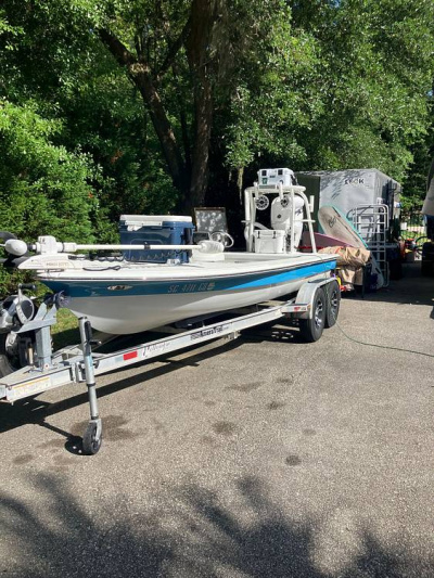 2008 Yellowfin 17 Skiff