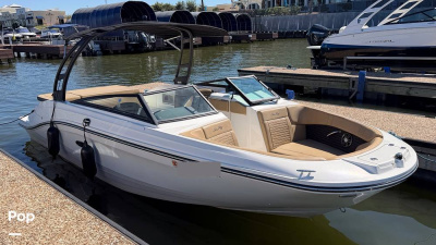 2022 Sea Ray SPX 230 I/O