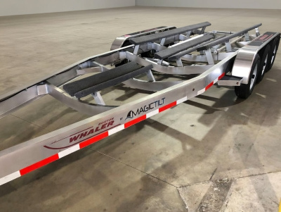 0 Magic Tilt Custom Aluminum Boat Trailers