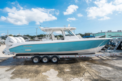 2026 Everglades Center Console