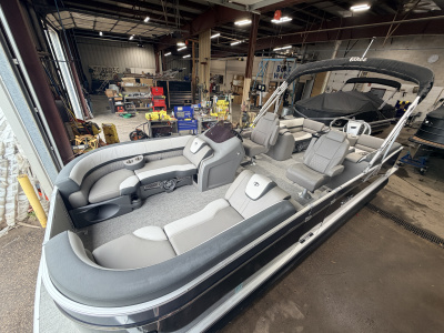 2022 Tahoe Cascade 2385 Quad Lounge Tritoon & 200HP Honda 4Stroke