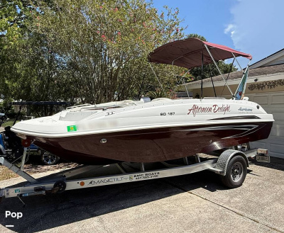 2021 Hurricane SunDeck 187 Outboard