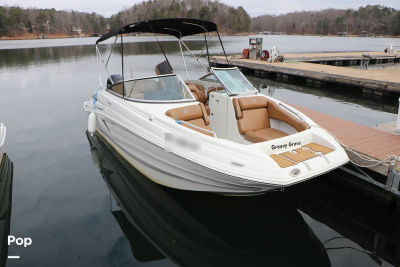 2023 Crownline E235 XS