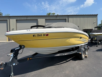 2004 Sea Ray 200 SL WT