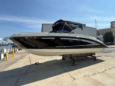 2017 Sea Ray 270 SDX