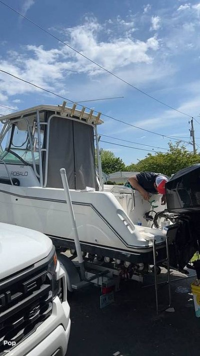 1999 Robalo 2440