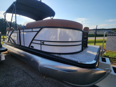 2027 Sylvan MIRAGE 820 LZ