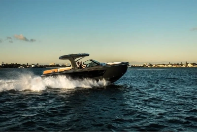 2025 Aviara AV40