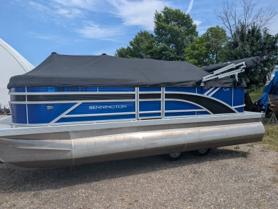 2025 Bennington S18