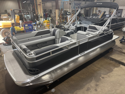 2027 Tahoe Sport 2180 Cruise Rear Bench & Honda 4-Stroke EFI