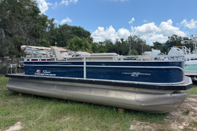 2025 Sun Tracker Fishin' Barge 22 DLX